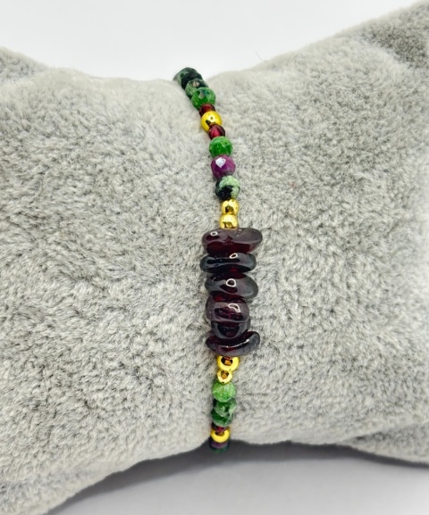 Bransoletka z malachitem, granatem