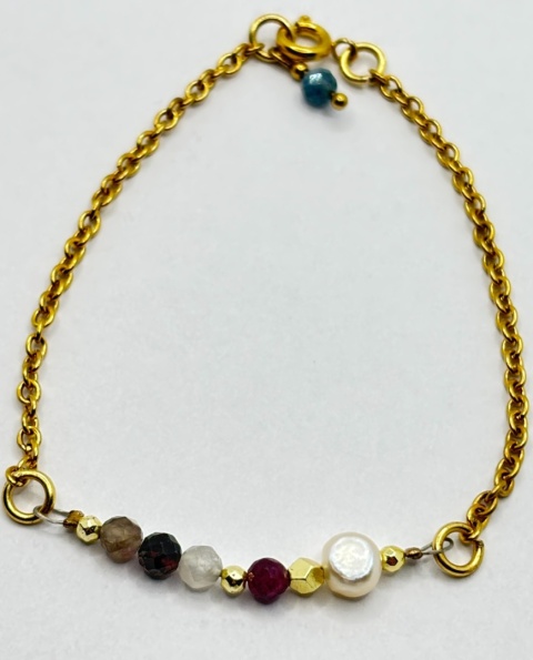 Bransoletka z perlą,ametystem,kamieniem kniężycowym