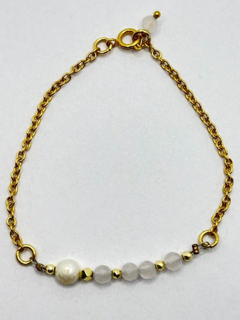 Bransoletka z perlą i kryształem górskim