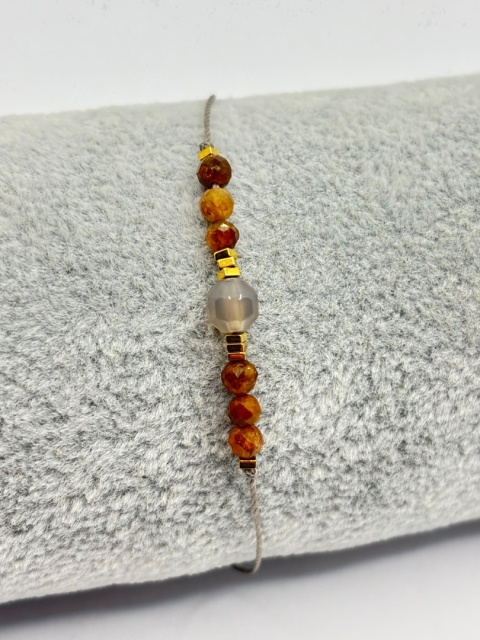 Bransoletka z tygrysiego oka,kamieniem kniężycowym