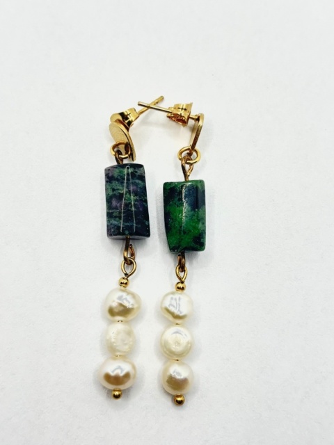 Kolczyki z perlą i zoisytem