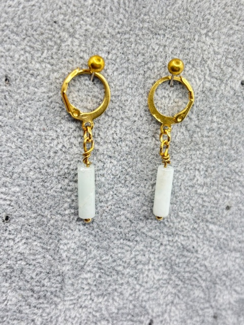 Kolczyki z kamieniem księżycowym