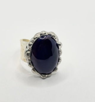 Pierścionek z onyksem