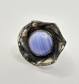 Pierścionek z chalcedonem