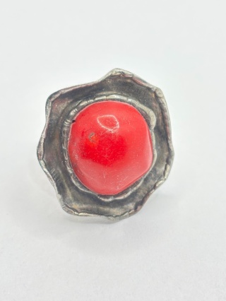 Pierścionek z koralem