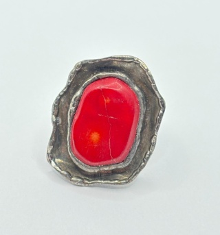 Pierścionek z koralem