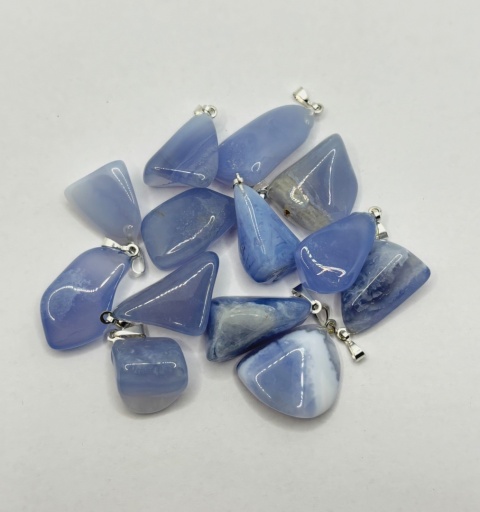 Zawieszka z chalcedonem