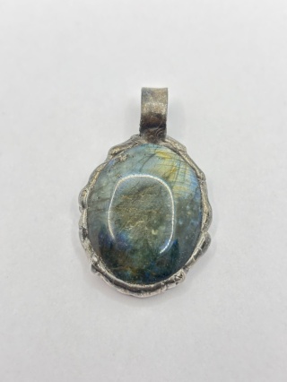 Zawieszka z labradorytem