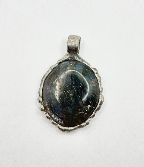 Zawieszka z labradorytem