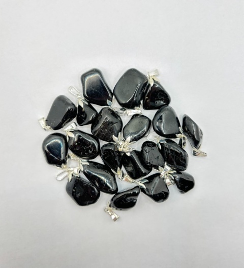 Zawieszka z turmalinem