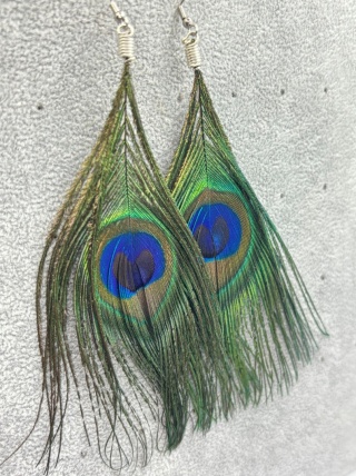 Kolczyki z pióra pawia