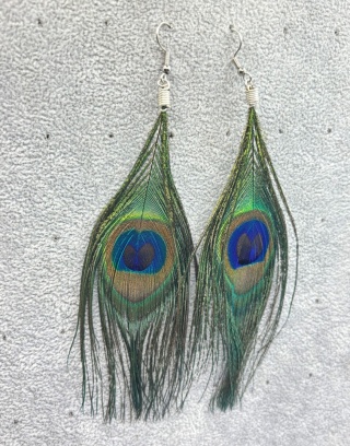 Kolczyki z pióra pawia