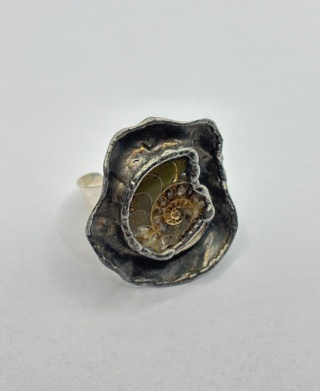 Pierścionek z amonitem
