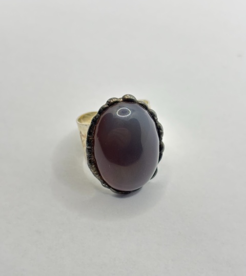 Pierścionek z chalcedonem