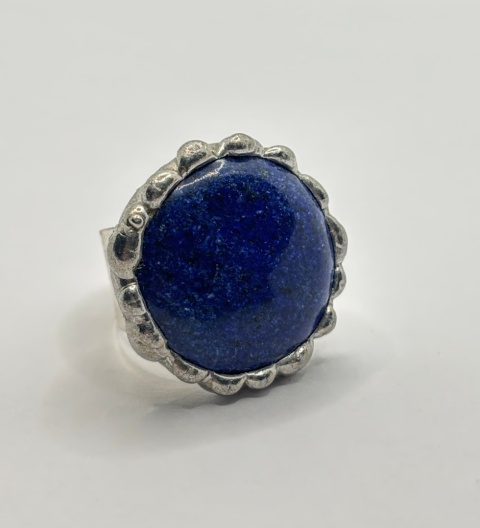 Pierścionek z lapisem lazuli