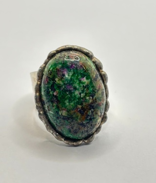 Pierścionek z zoisytem