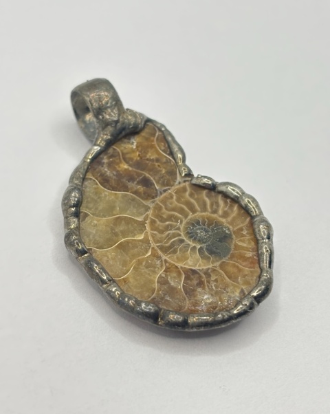 Zawieszka z amonitem