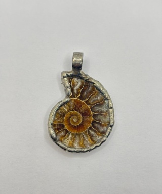 Zawieszka z amonitem