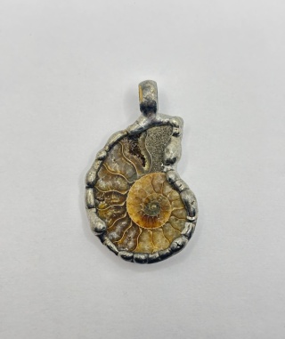Zawieszka z amonitem