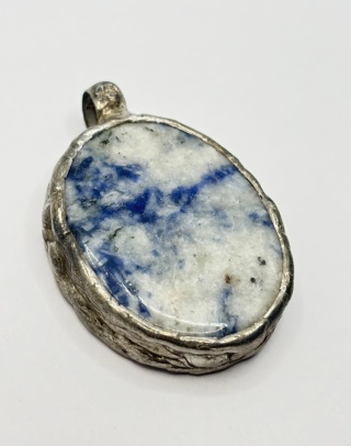 Zawieszka z kwarcem niebieskim