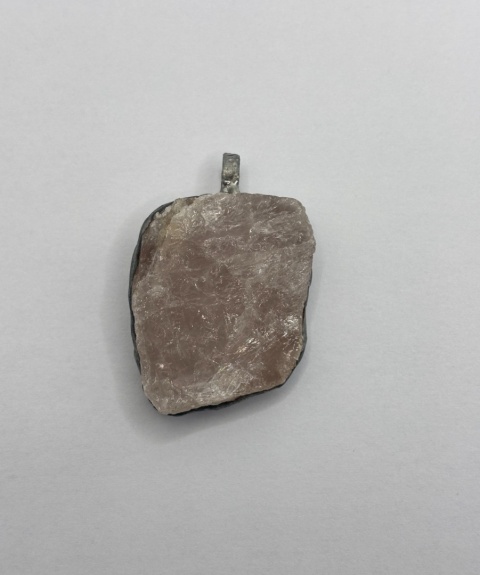 Zawieszka z kwarcem różowym