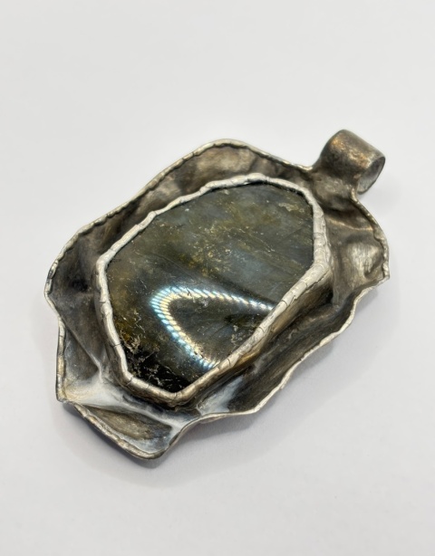 Zawieszka z labradorytem