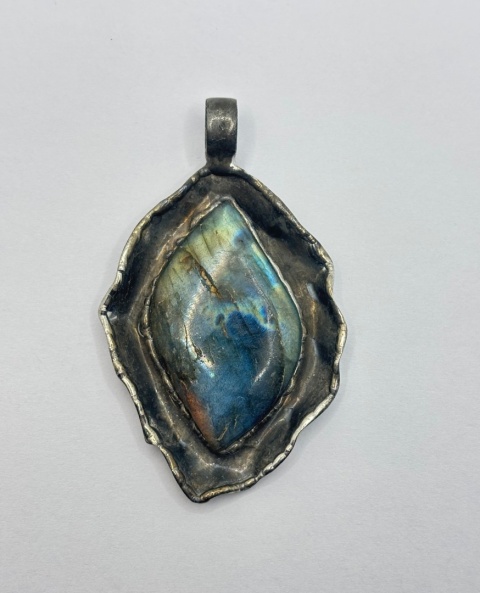 Zawieszka z labradorytem