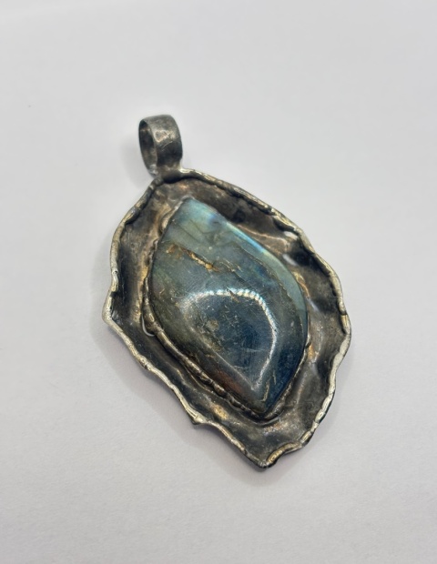 Zawieszka z labradorytem