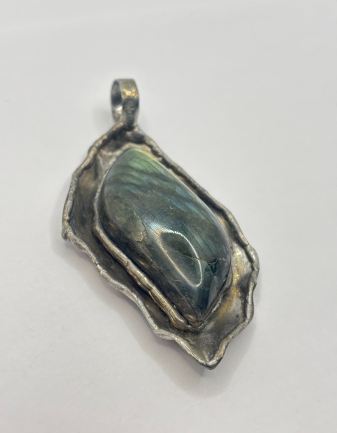 Zawieszka z labradorytem