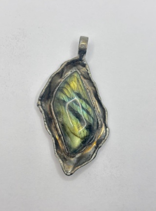Zawieszka z labradorytem
