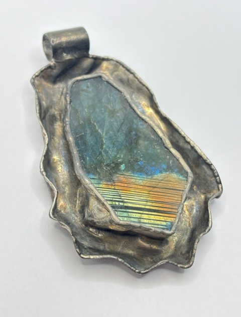 Zawieszka z labradorytem