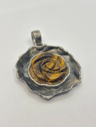 Zawieszka z tygrysiem okiem