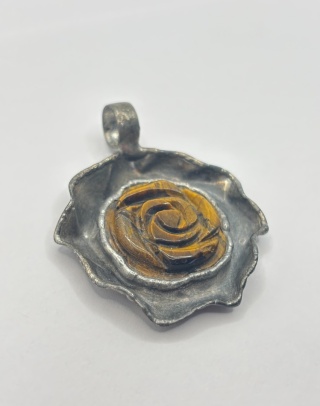 Zawieszka z tygrysiem okiem