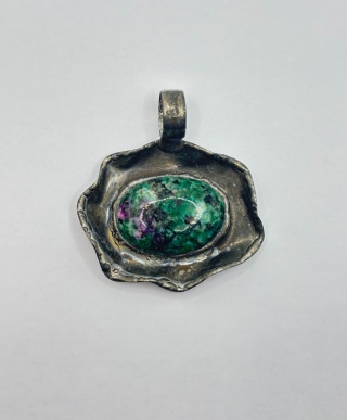 Zawieszka z zoisytem