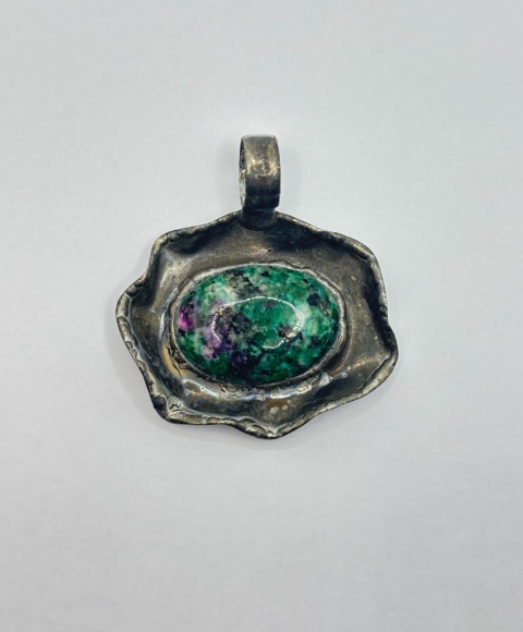 Zawieszka z zoisytem